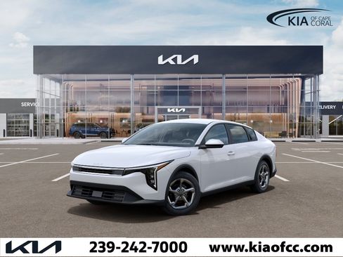New 2026 Kia K4 FWD image 1