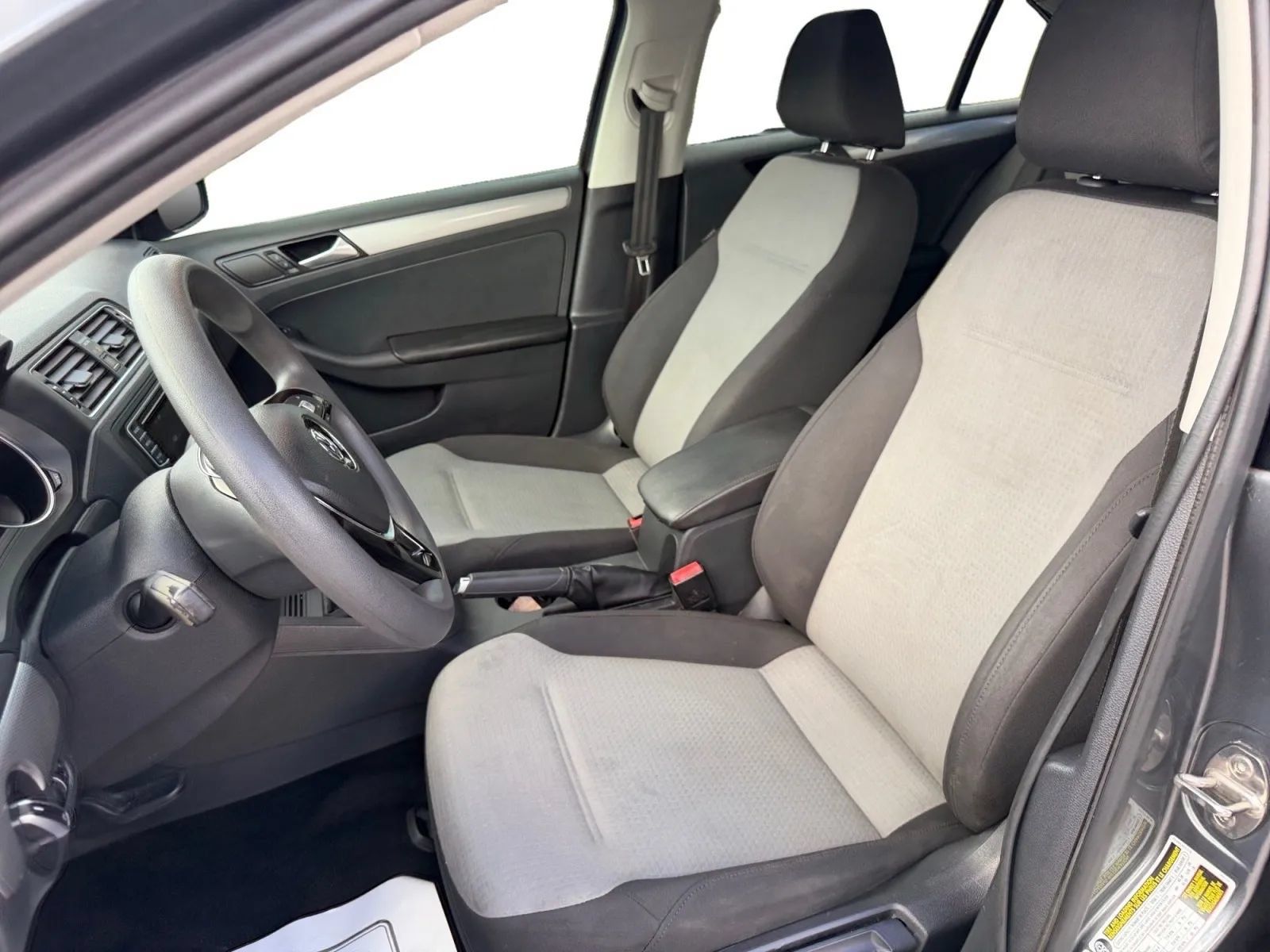 Used 2017 Volkswagen Jetta S FWD image 11