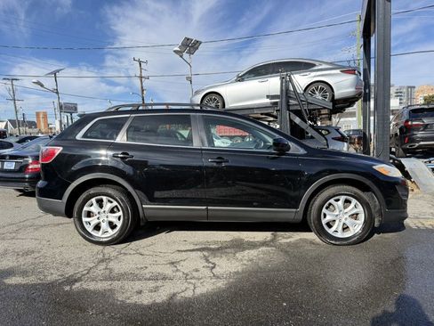 Used 2012 MAZDA CX-9 Touring w/ Moonroof & Bose Audio Pkg image 6