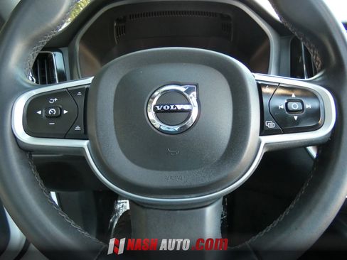 Used 2022 Volvo XC60 B5 Momentum AWD/4WD image 62