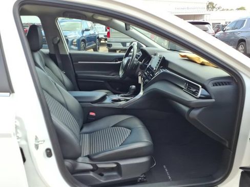 Used 2023 Toyota Camry SE FWD image 17