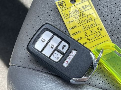 Used 2016 Honda Accord EX-L image 30