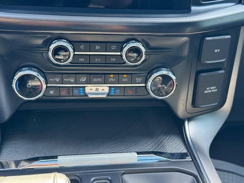 Used 2022 Ford F150 Platinum w/ Equipment Group 701A High AWD/4WD image 23