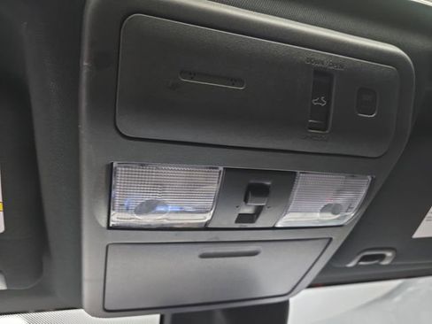 Used 2023 Nissan Frontier PRO-4X w/ Pro-4X Premium Package image 43