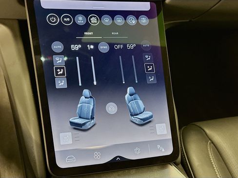 Used 2023 Lucid Air Pure AWD/4WD image 24