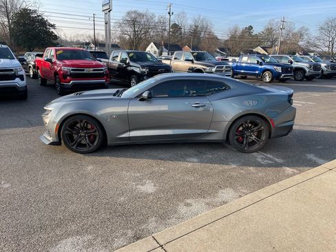 Used 2021 Chevrolet Camaro SS image 5