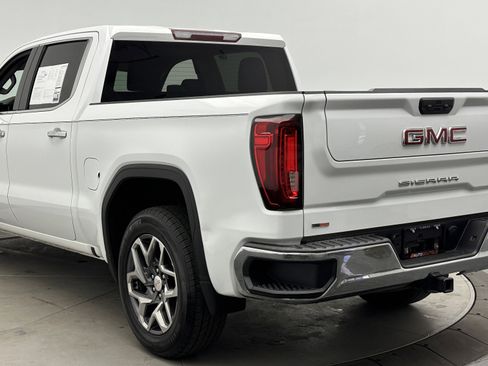 Used 2022 GMC Sierra 1500 SLT image 5