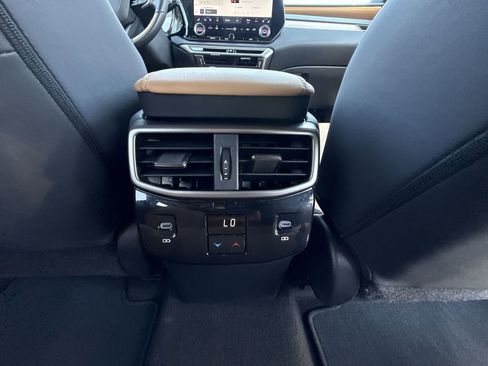 Used 2025 Lexus RX 350 Premium image 18