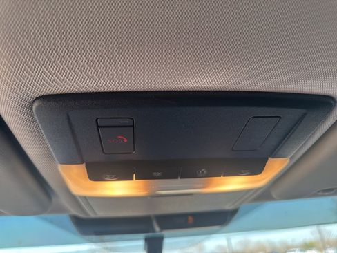 Used 2022 Mitsubishi Outlander SE image 23