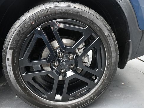 Used 2025 Kia Telluride EX X-Line image 15