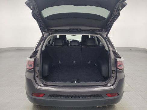 Used 2020 Jeep Compass Limited AWD/4WD image 29