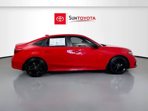 Used 2024 Honda Civic Sport image 2