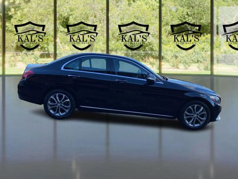 Used 2015 Mercedes-Benz C 300 4MATIC Sedan w/ Premium 1 Package image 4