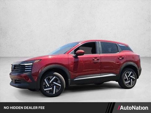 Used 2025 Nissan Kicks SV FWD image 1