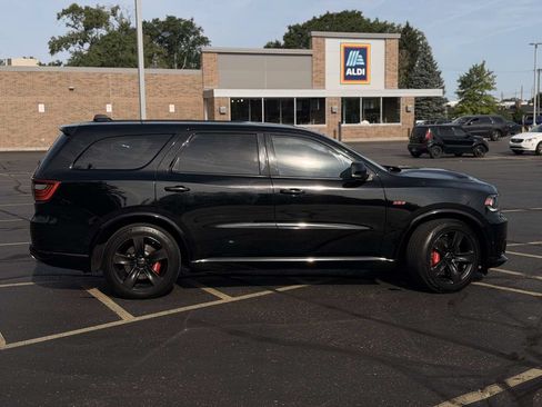 Used 2018 Dodge Durango SRT w/ Technology Group AWD/4WD image 5