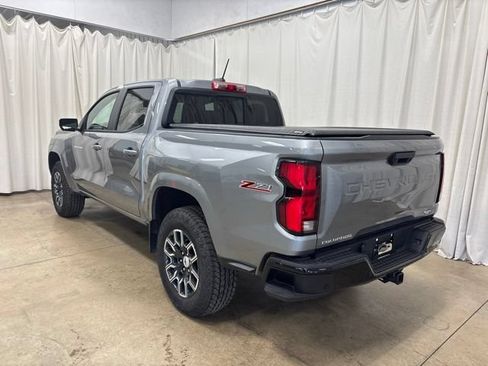 Used 2026 Chevrolet Colorado Z71 w/ Technology Package AWD/4WD image 6