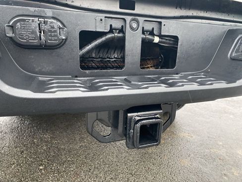 Used 2023 Toyota Tacoma SR image 14