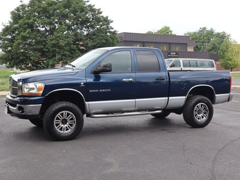 Used 2006 Dodge Ram 2500 Truck SLT w/ Trailer Tow Group AWD/4WD image 10