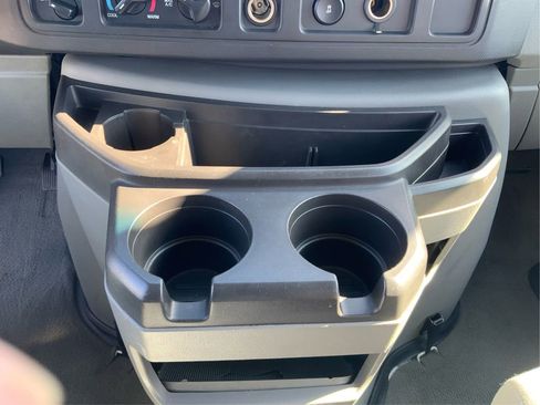 Used 2009 Ford E-150 and Econoline 150 Wagon image 17