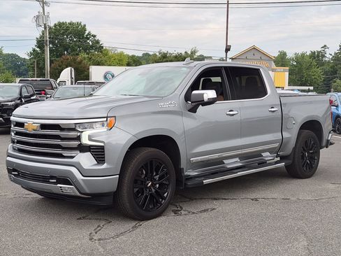 Used 2025 Chevrolet Silverado 1500 High Country AWD/4WD image 1