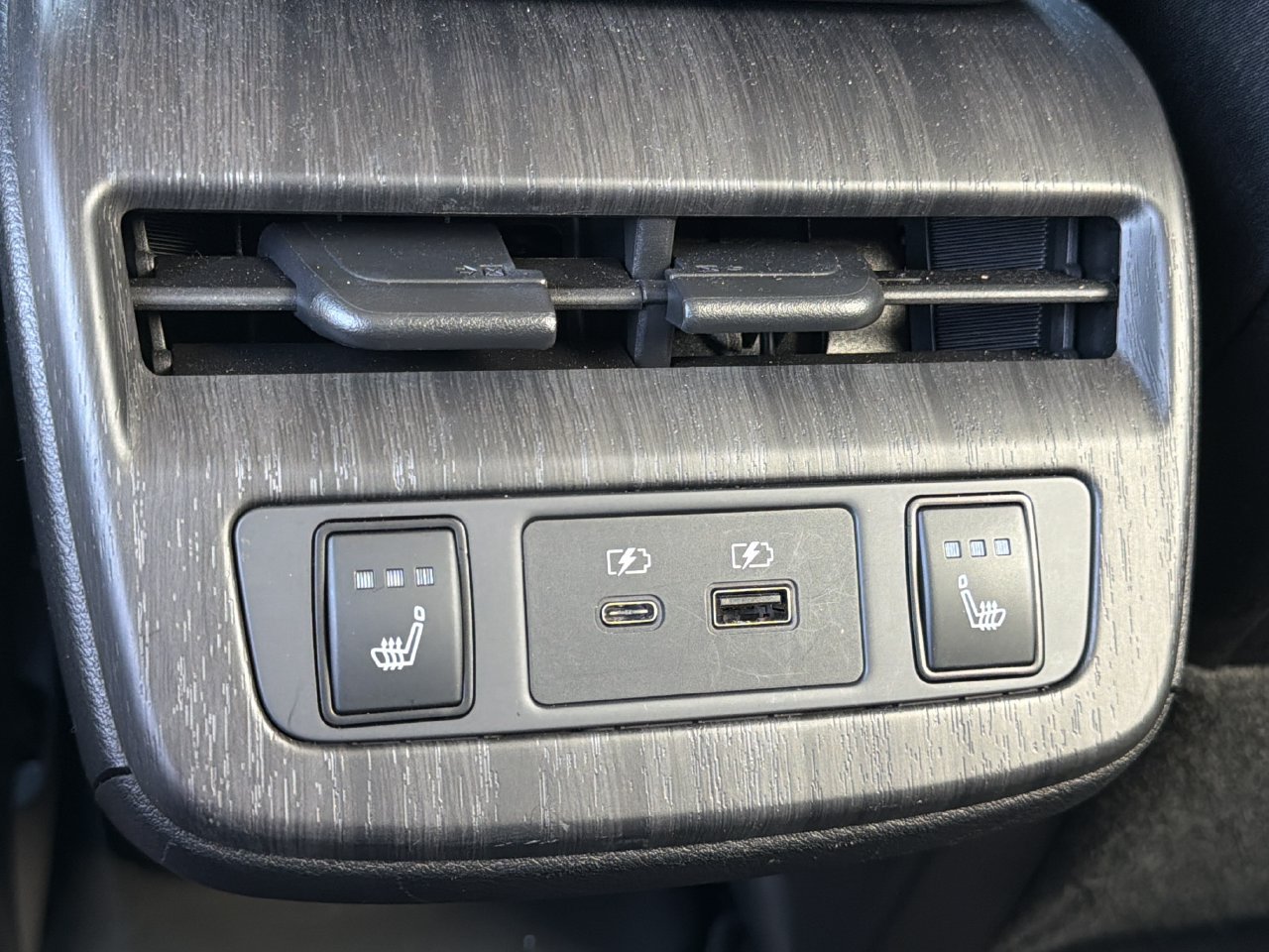Certified 2024 Nissan Ariya FWD image 22