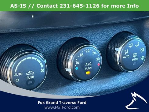 Used 2014 Jeep Wrangler Unlimited Sahara w/ Dual Top Group AWD/4WD image 24