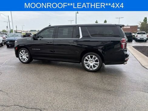 Used 2022 Chevrolet Suburban High Country AWD/4WD image 7