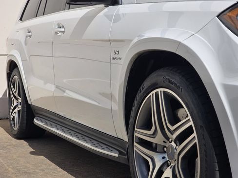 Used 2016 Mercedes-Benz GL 63 AMG 4MATIC image 45