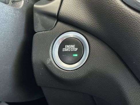 Used 2024 Chevrolet Equinox LT AWD/4WD image 23