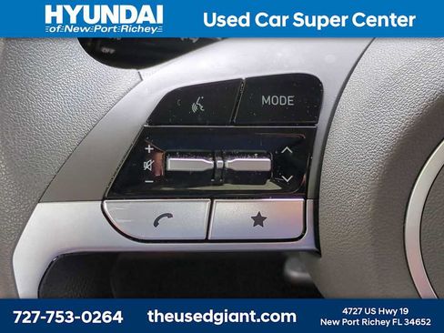 Used 2025 Hyundai Elantra SE FWD image 24