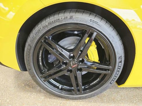 New 2026 Chevrolet Corvette Stingray Convertible w/ 1LT RWD image 12