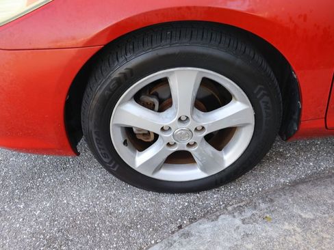 Used 2006 Toyota Solara SLE image 4