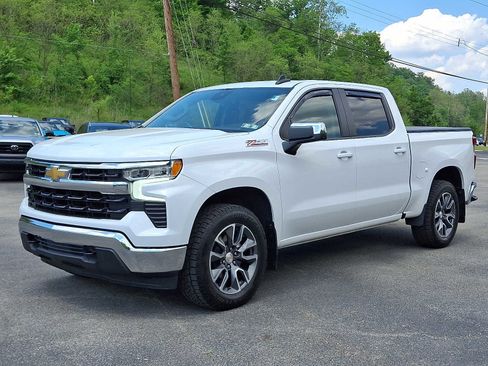 Used 2024 Chevrolet Silverado 1500 LT AWD/4WD image 3