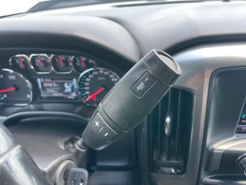Used 2018 Chevrolet Silverado 1500 LT w/ All Star Edition AWD/4WD image 28