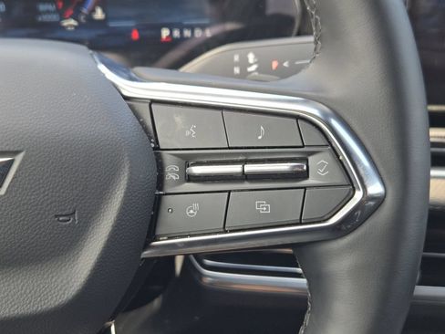 Used 2026 Chevrolet Equinox LT FWD image 24