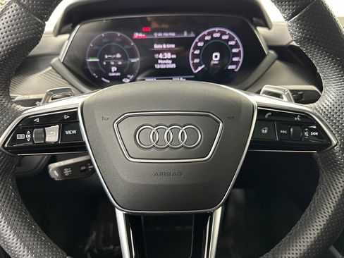 Used 2023 Audi e-tron GT Prestige w/ Prestige Package image 21