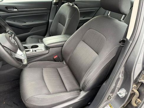 Certified 2025 Nissan Altima 2.5 SV w/ SV Premium Package FWD image 17