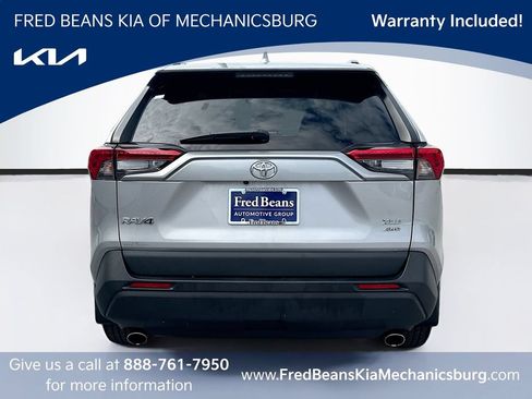 Used 2021 Toyota RAV4 XLE Premium AWD/4WD image 6