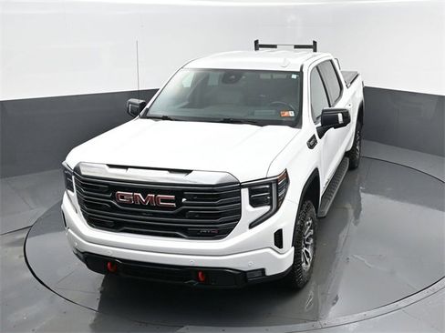 Used 2022 GMC Sierra 1500 AT4 image 22