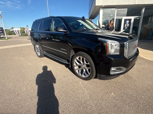 Used 2017 GMC Yukon Denali w/ Open Road Package AWD/4WD image 2