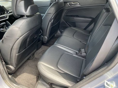 Used 2024 Kia Sportage EX FWD image 27