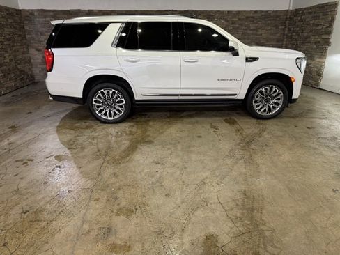 Used 2024 GMC Yukon Denali Ultimate image 10
