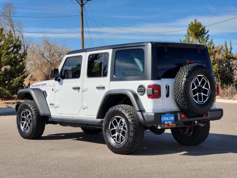 Used 2024 Jeep Wrangler Rubicon w/ Convenience Group image 6