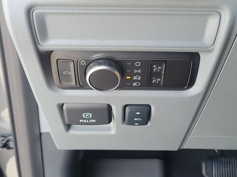 Certified 2025 Ford F150 Lightning XLT AWD/4WD image 30
