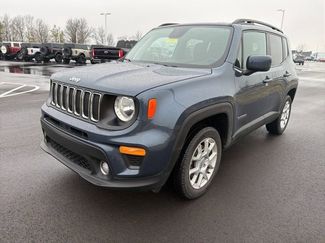 Used 2020 Jeep Renegade Latitude w/ Cold Weather Group video 2