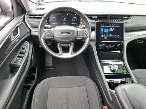 Used 2022 Jeep Grand Cherokee L Laredo w/ Luxury Tech Group I image 12