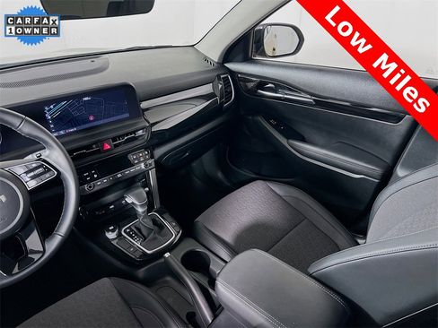 Certified 2024 Kia Seltos S image 23