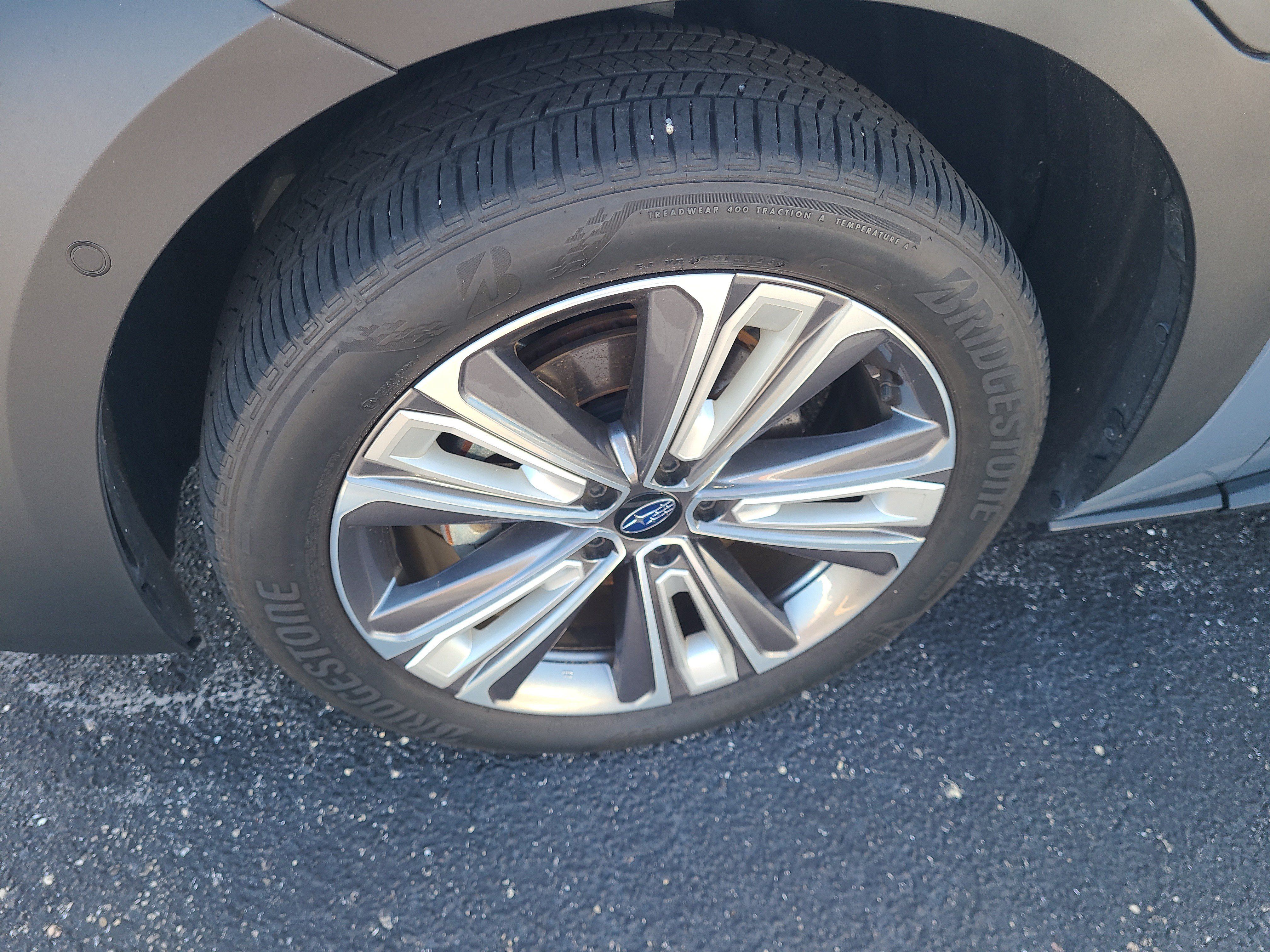 Used 2023 Subaru Solterra AWD image 5