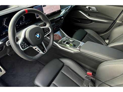 Used 2025 BMW M340i xDrive image 10