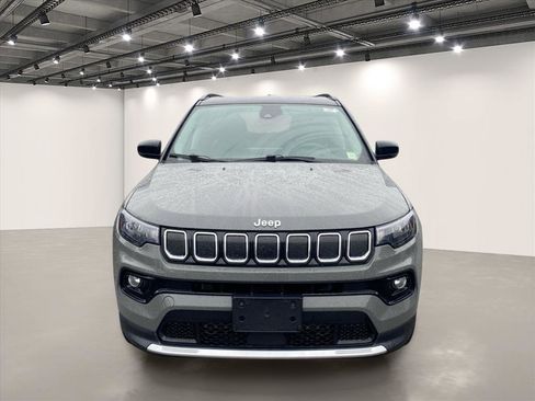 Used 2022 Jeep Compass Limited w/ Sun and Sound Group AWD/4WD image 2